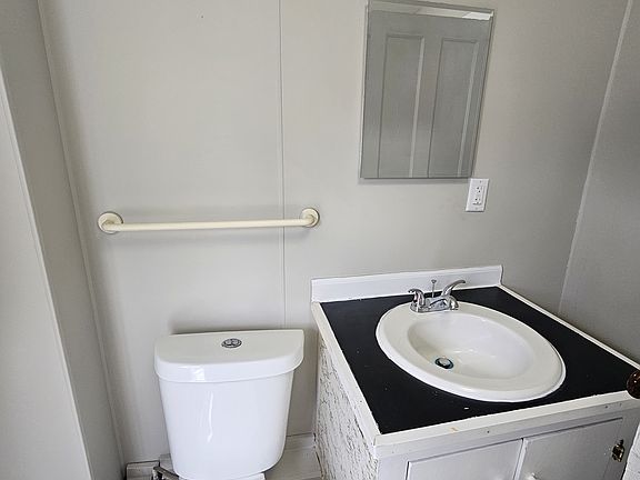 2nd image of 16 Hallock Ave #2A