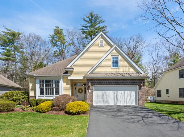 15 Bailey Court, Farmington, CT 06032