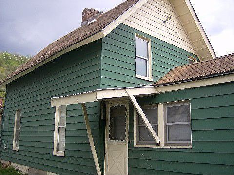 2nd image of 230 Main St