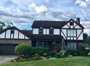 2287 Country Ln, Poland, OH