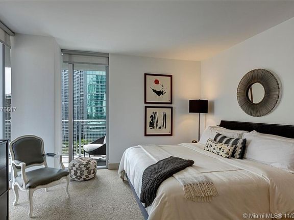 4th image of 203 SE 2nd Ave #1496