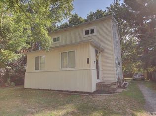 6511 Versailles Rd, Lake View, NY 14085