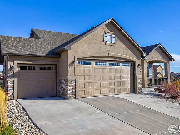 3rd image of 9605 Surrey Run Dr