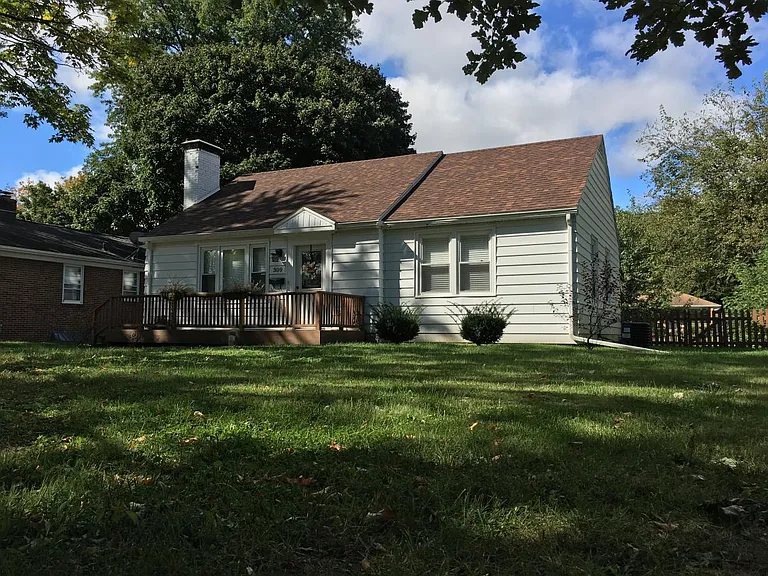 309 Flora Dr — Photo 11