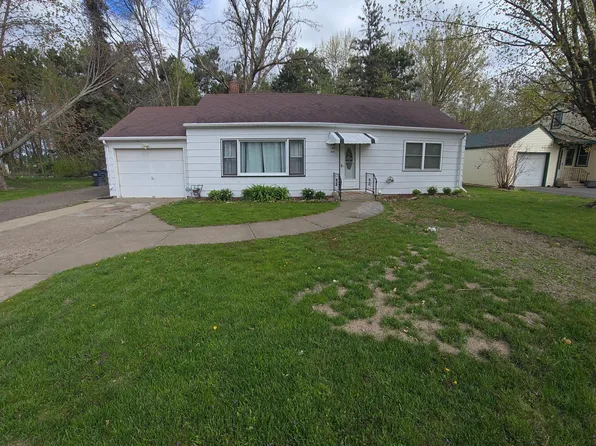 475 W 1st St, Rush City, MN 55069