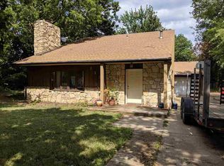 1127 N Cedar St, Abilene, KS 67410
