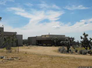 16250 S Tom Mix Rd, Yucca, AZ 86438