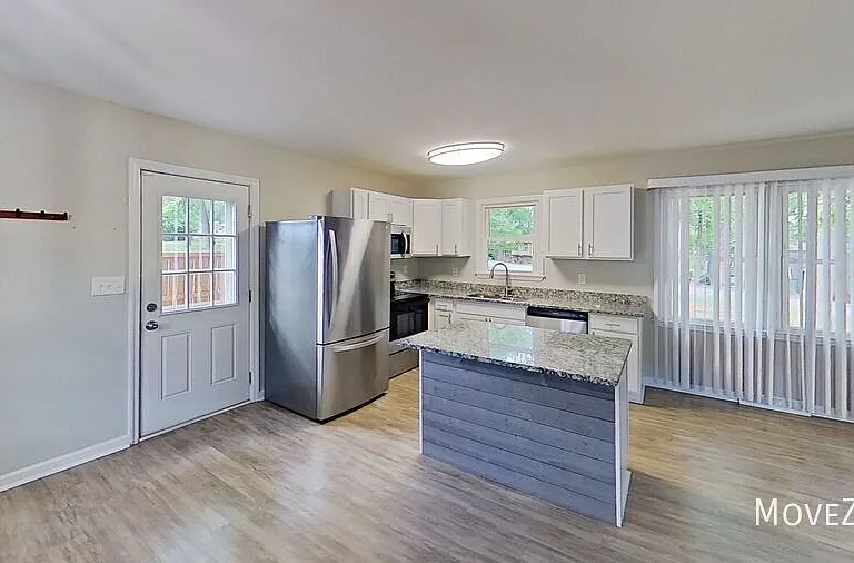 202 Newgate Dr — Photo 8