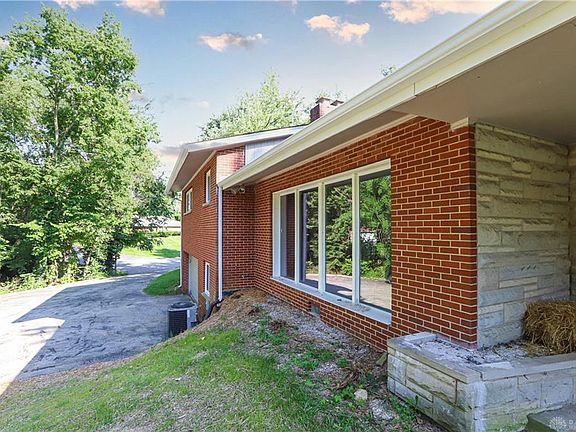 4th image of 4343 Wales Dr