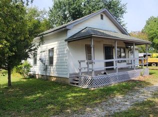 803 W Country Rd, Columbus, KS 66725