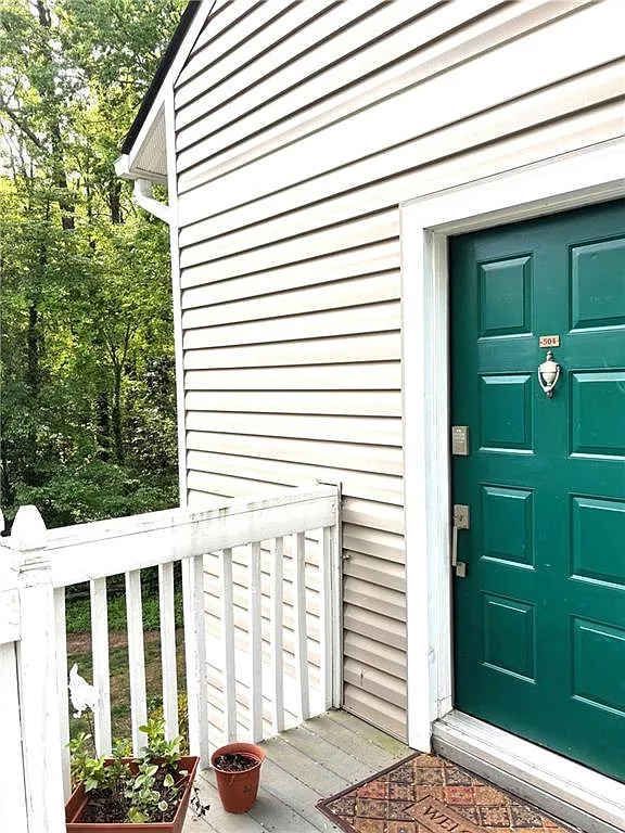 2 bed, 1.0 bath, 1179 sqft, $1,750 — Photo 4