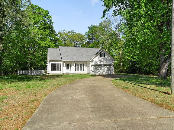 3rd image of 2492 N Independence Dr