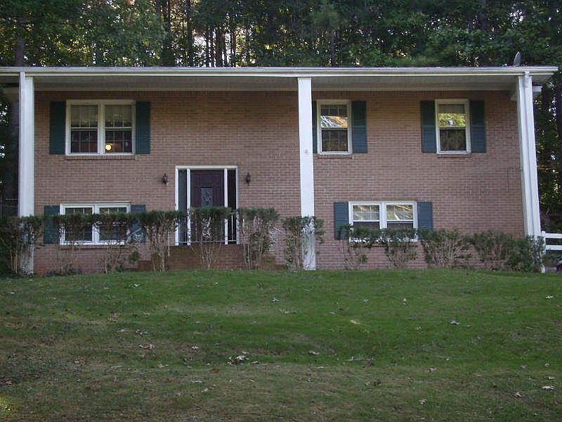 1st image of 1430 Honeysuckle Dr NW