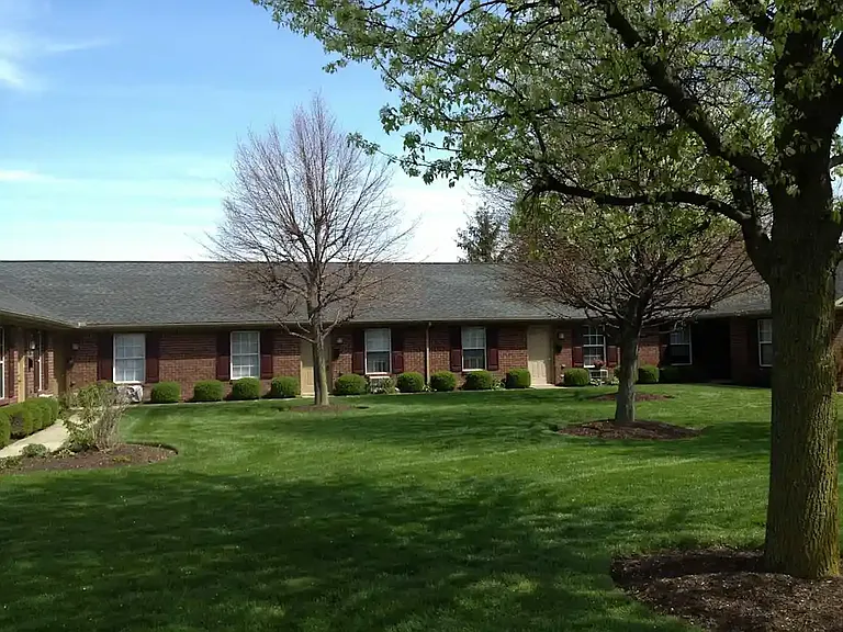 Deerfield Place Apartments — Photo 13