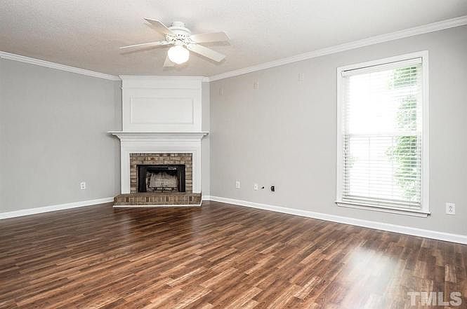 2nd image of 118 Ridge Lake Dr