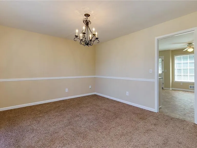 2890 Carrollton Ct — Photo 7
