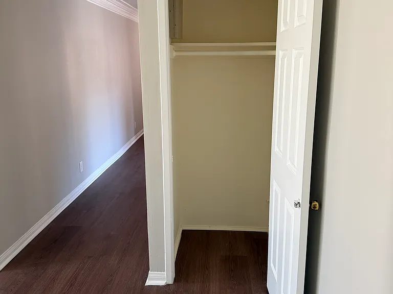 3028 E Vermillion St — Photo 37