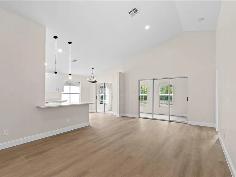 3358 Sabal Springs Blvd — Photo 18