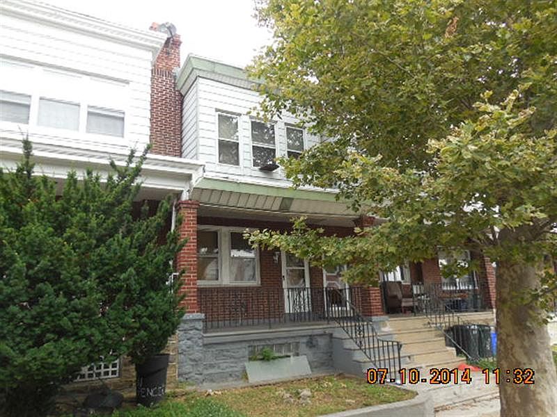 1st image of 145 W Spencer St