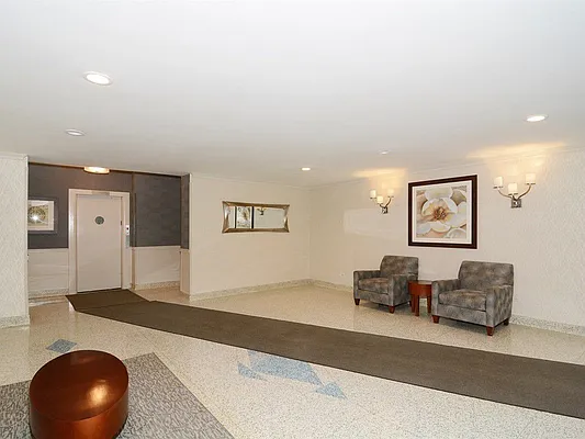 Sold by Robert E. Hill  | media 20