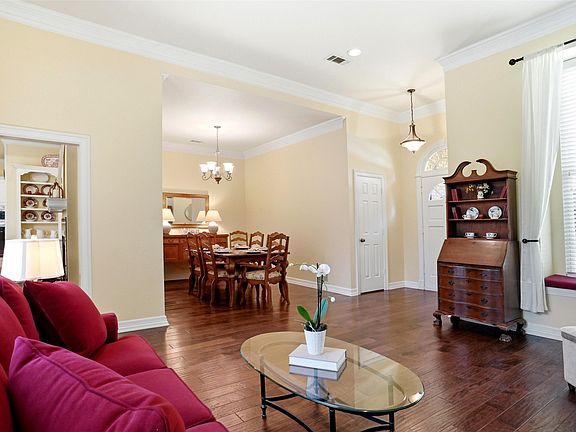 4th image of 1000 Murl Dr