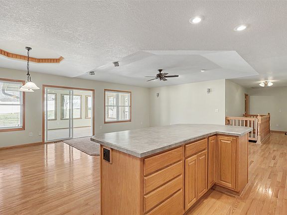 3rd image of 929 S 12th St