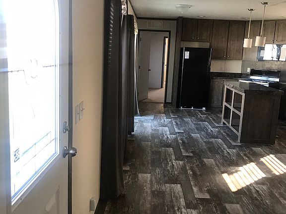 2nd image of 250 SE Laurel St #1021