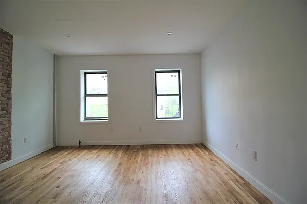 Rented by Hagstrom Management Inc | media 8