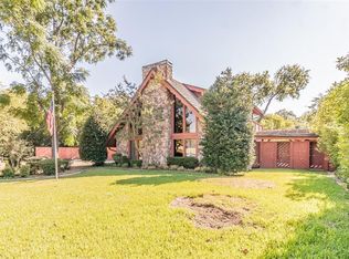 2201 Monteleon Rd, Grand Prairie, TX 75051