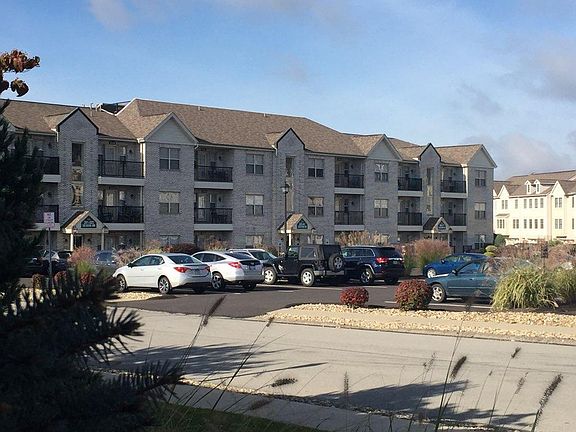 2nd image of 260 Jameson Way #1663653