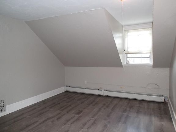 2nd image of 34 Benefit St APT 17