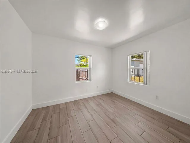 520 NW 104th St — Photo 10