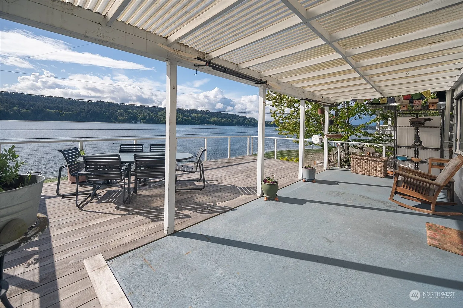 27708 Manzanita Beach Road SW photo 1