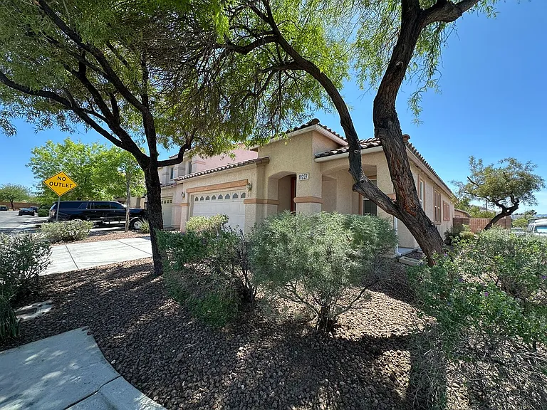 11227 Accademia Ct — Photo 3