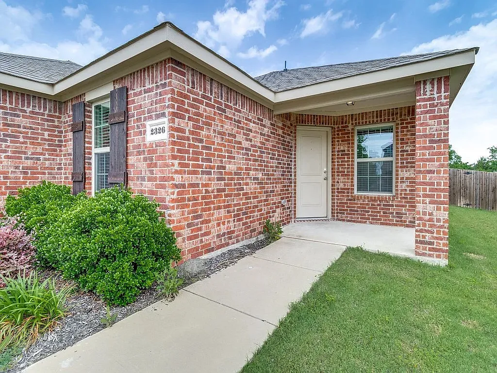 4 bed, 1792 sqft, $1,850 — Photo 2