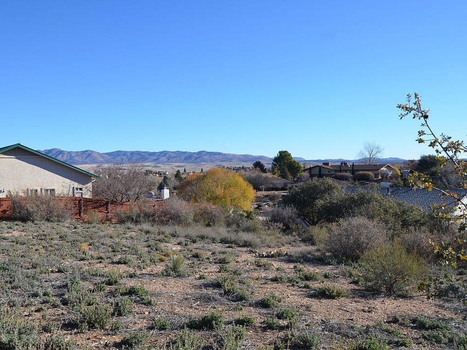 1st image of 701 N Navajo Dr