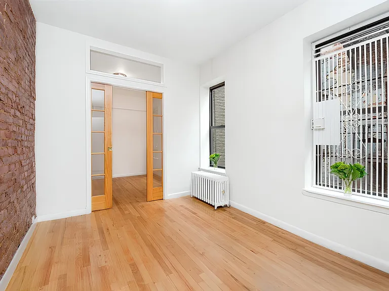 309 E 95th St #26 — Photo 1