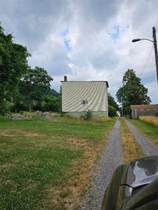 326 1/2 Erie Ave, Aliquippa, PA, 15001