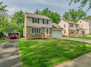 5195 Mayview Rd, Lyndhurst, OH 44124