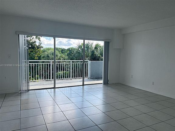 4th image of 9351 Fontainebleau Blvd APT B312