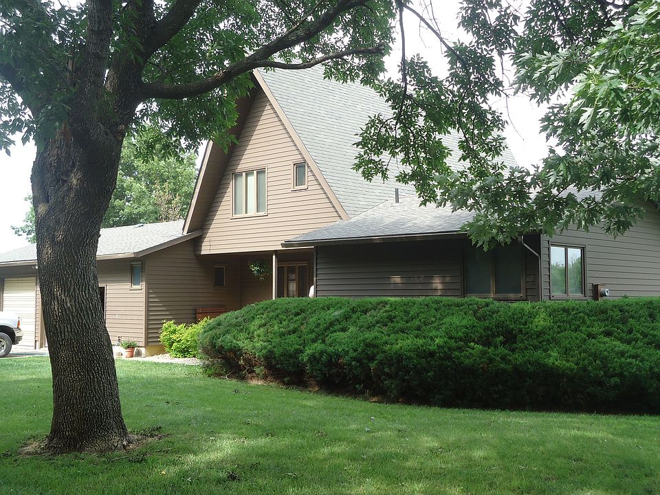 2nd image of 32905 S Hoch Rd