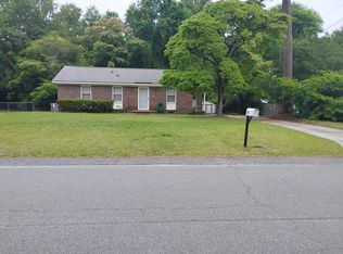 2610 Phoenician Dr, Fayetteville, NC 28306