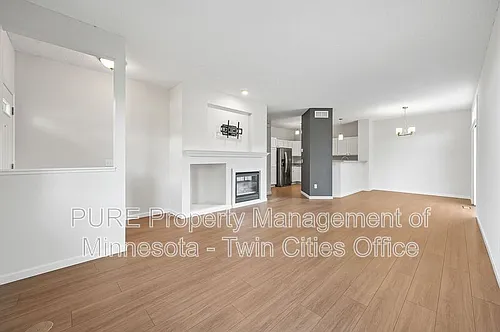 1877 111th Ave NE Photo 1