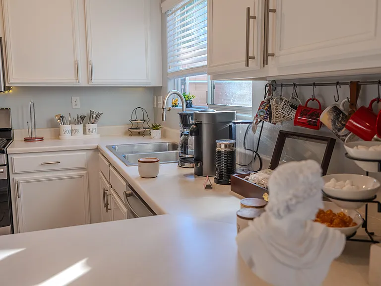 11263 Andreola Ct — Photo 13