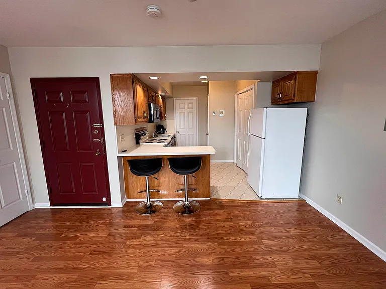 222-224 48th St #2A — Photo 9