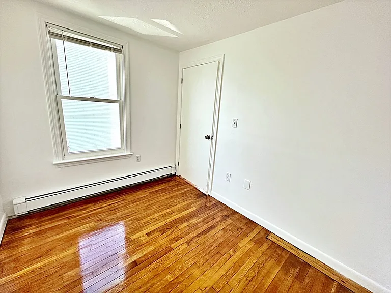 40 Jeffries St #3 — Photo 19