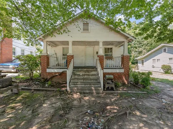 917 Rosewood Pl, High Point, NC 27262