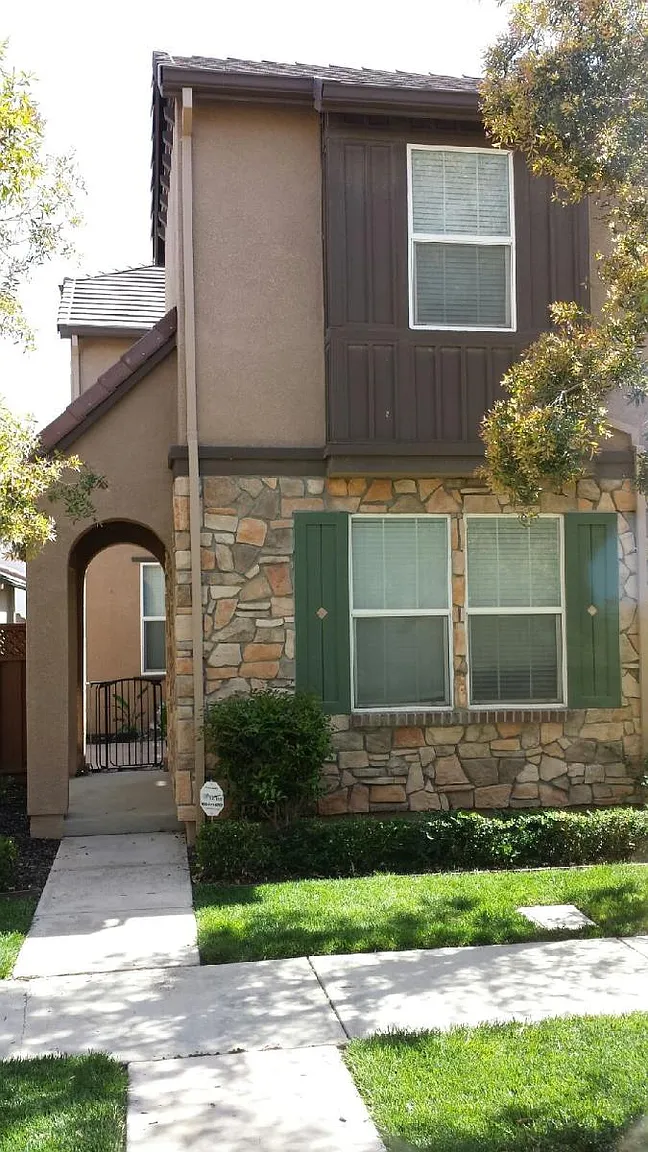 179 W Santa Cruz Way photo 1