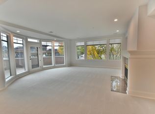 111 Main St UNIT 204, Edmonds, WA 98020