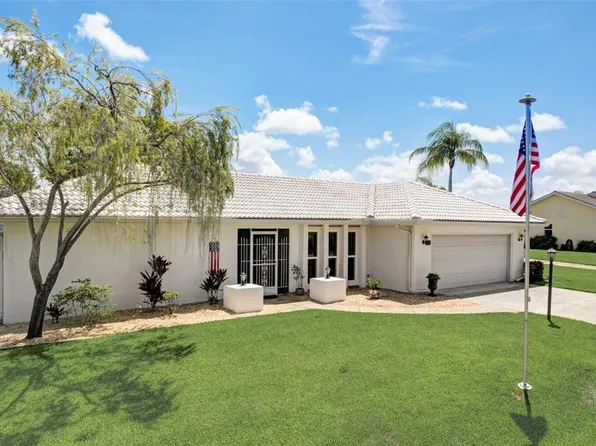 28 Bridge St, Englewood, FL 34223